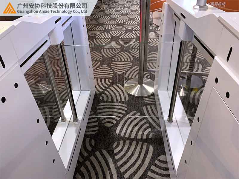 安全光柵對(duì)射不穩(wěn)定案例.jpg